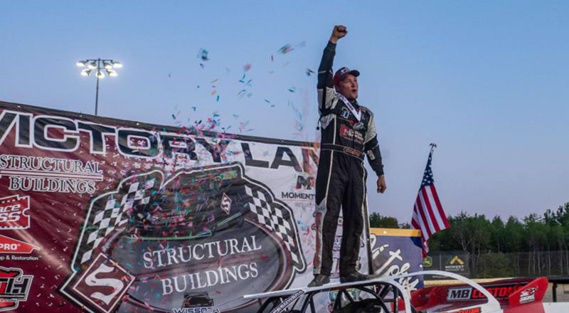 Searing stomps field for Granite City Motor Park win