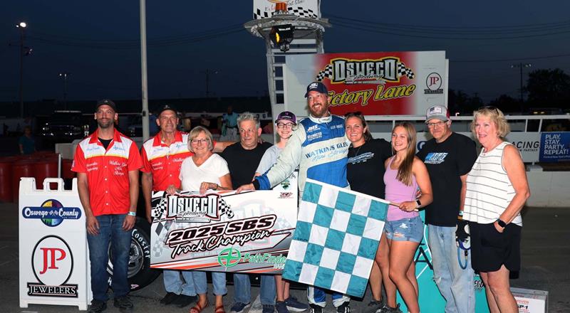 Oswego Speedway’s Hall of Fame Championship Banquet Set for Octob