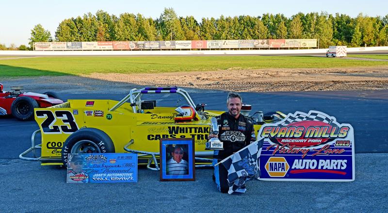 Dan Kapuscinski Holds Off Jesse Bearup To Earn John Burr Classic