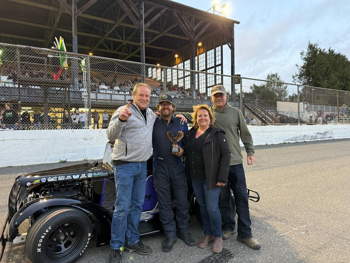 White Wins NorCal Legends Thriller