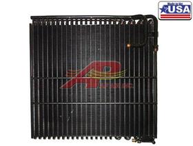 AR112966 - Condenser with Oil Cooler