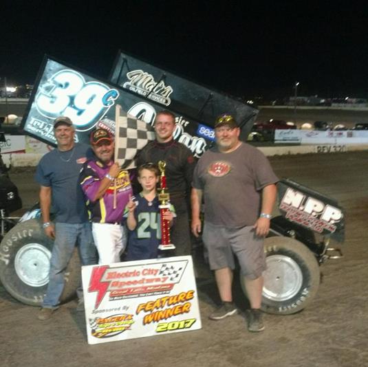 Hickle Capitalizes on Opportunity to Earn Northwest Challenge Series Win at Electric City Speedway