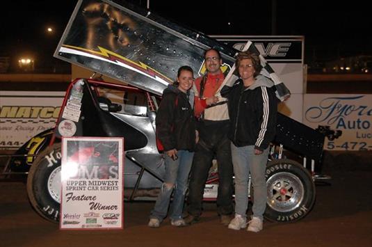 Dave Becker Blasts To First UMSS Win During 2010 Season Opener at Kopellah Speedway