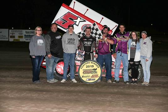 MARTIN HOLDS OFF BLURTON FOR URSS VICTORY AT LINCOLN COUNTY