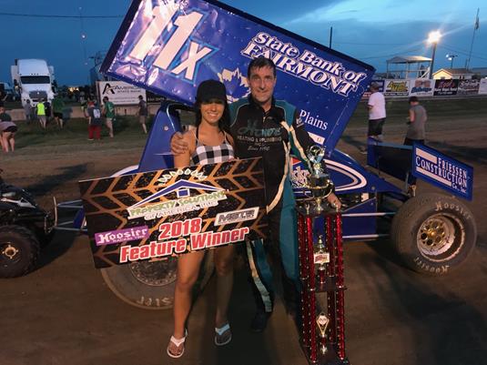 Bakker closes Sioux Speedway with win
