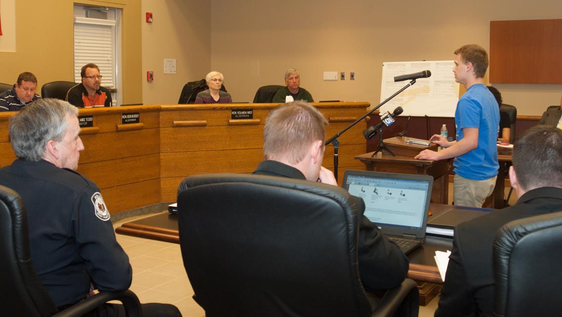 Tyler Nelson addresses Grain Valley City Council