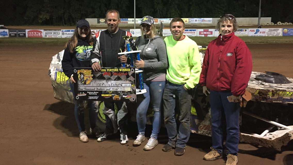 Mark Wauge Holds On To Win Wild West Modified Shootout Round #4 At Cottage Grove