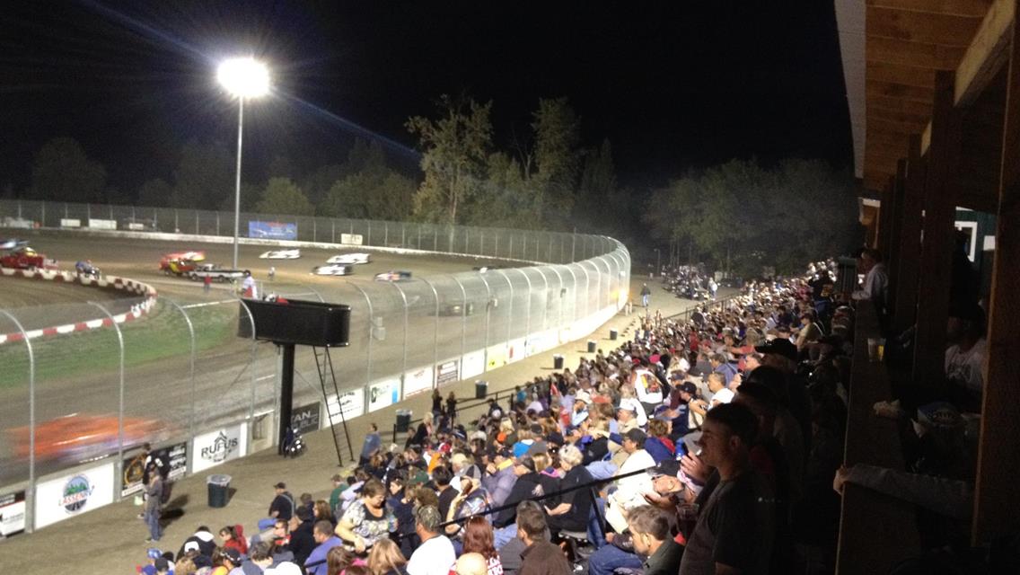 BIG SALE ON WILLAMETTE SPEEDWAY SEASON PASSES