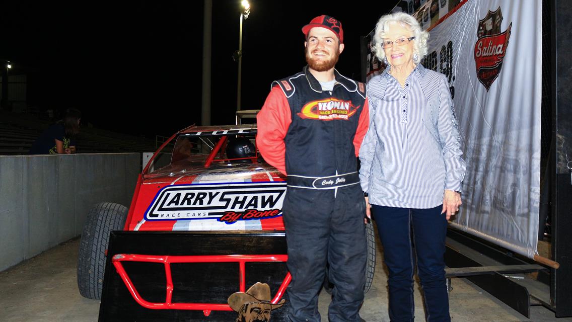 AmeriFlex Hose &amp; Accessories B-Mod Winner and winner of the Uncle Bumper All-Star Invitational Dash, Cody Jolly pictured with Cherry Frailey