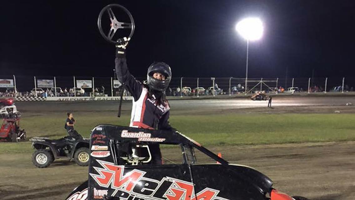 Shebester Smokes &#39;Em At Midget RoundUp Finale