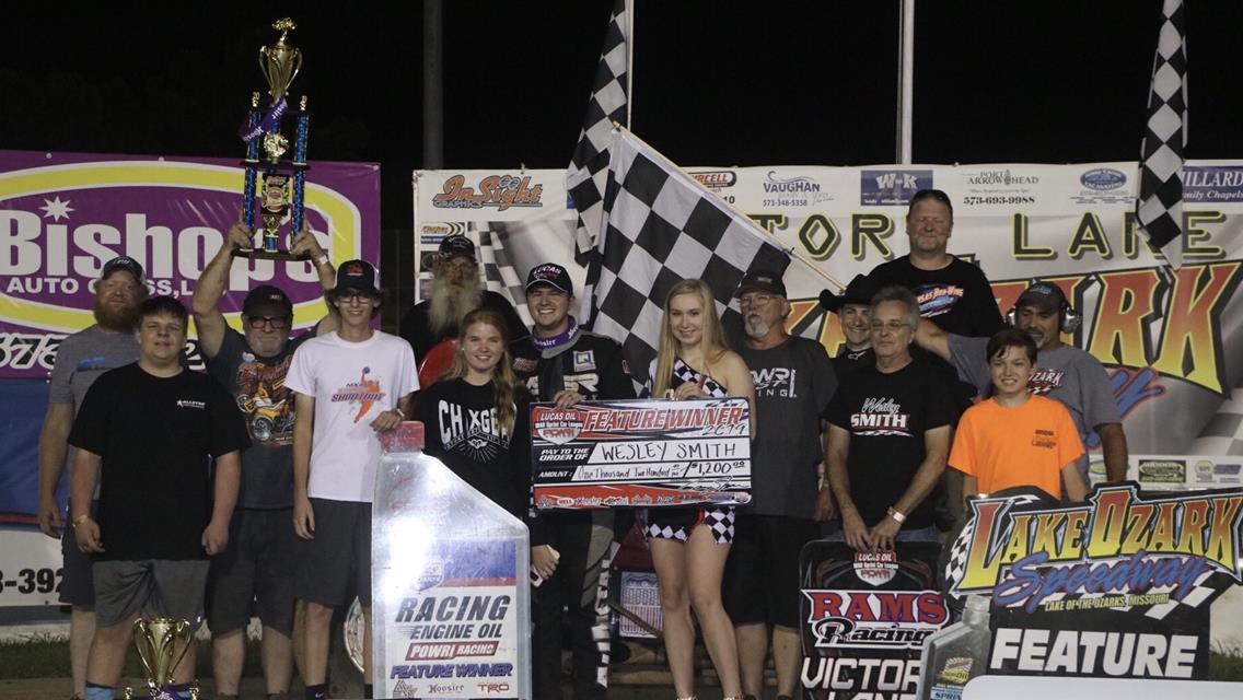 SMITH RUNS AWAY WITH NIGHT ONE OF NON-WING NATIONALS