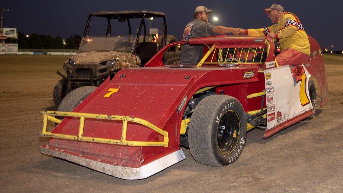 Seidler Makes Late Race Pass for Win