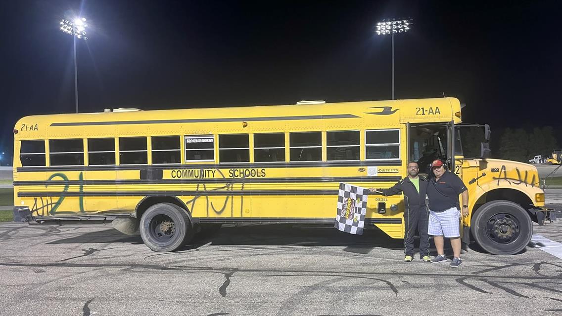 Packed house sees DeLong win three and Burton two on Monster X Metals and Gold destruction night!