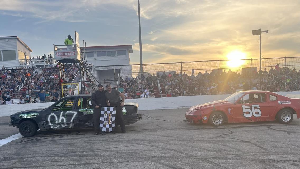 Packed house sees DeLong win three and Burton two on Monster X Metals and Gold destruction night!