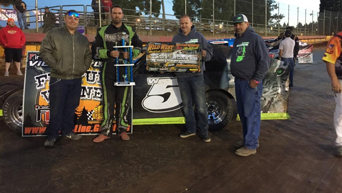 Jesse Williamson Tops Field In Caution Free Sunset Wild West Modified Shootout Feature