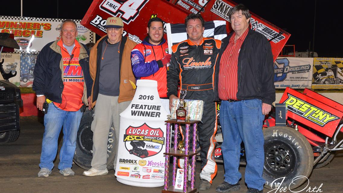Terry McCarl Holds On For Fall Brawl Glory At I-80 Speedway