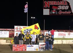 Lee Grosz Dominates in First Ever