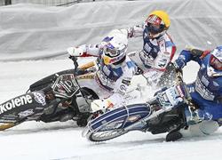Ice racing at Silverstien Event Ce