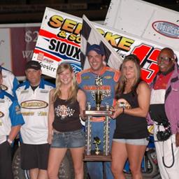 Mark and crew in victory lane at Huset&amp;#39;s