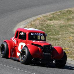 Nissen Wins Wild Legends Main, Powers Comes Through In Bomber Feature