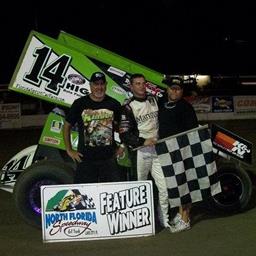 Ryan Partin Picks Up First Feature Win of the 2010 Season with the Top Gun Sprint Series.