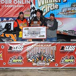 IMCA Stock Car Shootout checkers get Grabouski $5,000 and cool trophy