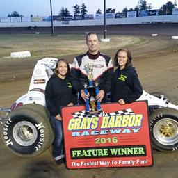 Rob Lindsey Captures Second Wingless Sprint Series Win Of 2016