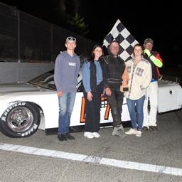 Peterson’s Late Pass Earns Late Model Victory