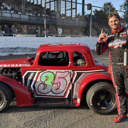 Barnwell Scores While Doss Doubles During Redwood Acres Fair