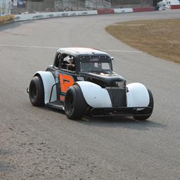 Winchel Sets New Track Record, Wins Legends Feature