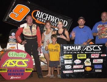 Gary Wright picks up his fourth Speedweek triumph of the week