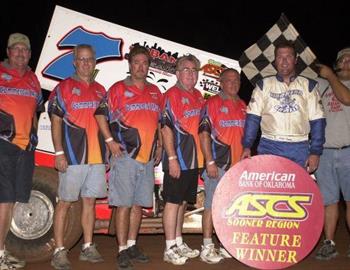 Kevin Ramey and crew in ASCS Sooner Region victory lane