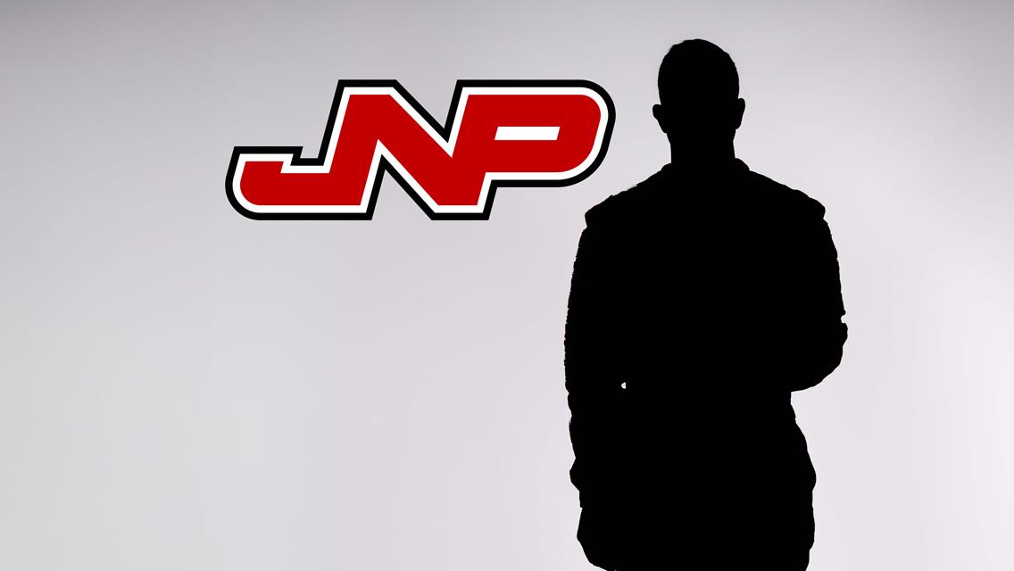Free Professional Headshots at the MPH Invitational &amp; WISSOTA 100