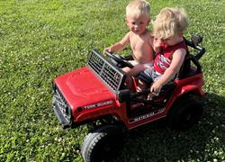 HOLD ONTO YOUR BUDDY!