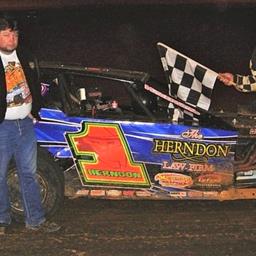 Atwood Outlaw Herndon captures Rislone USCS season-opener at Checkered Flag